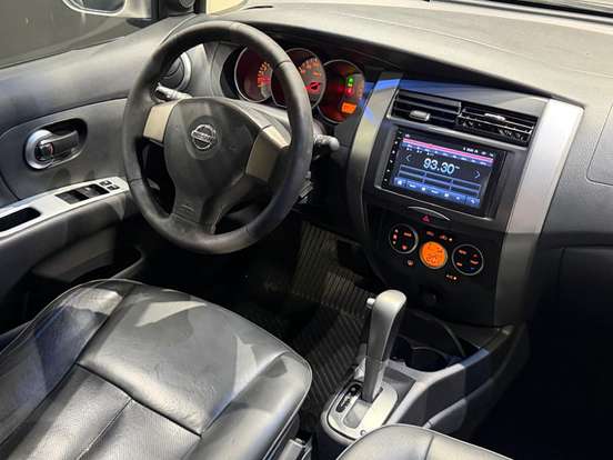 NISSAN-LIVINA-1.8 SL X-GEAR 16V FLEX 4P AUTOMÁTICO NISSAN-LIVINA-2012