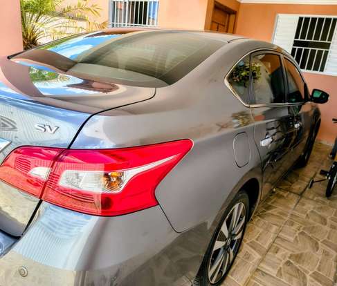 NISSAN-SENTRA-2019