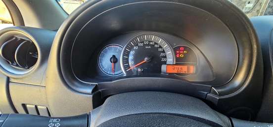 NISSAN-VERSA-2020