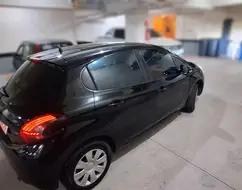 PEUGEOT 208 1.2 ACTIVE 12V FLEX 4P MANUAL PEUGEOT 208 1.2 ACTIVE 12V FLEX 4P MANUAL