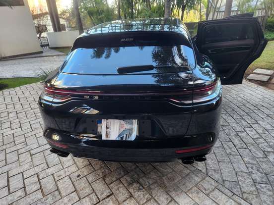 PORSCHE-PANAMERA-2022