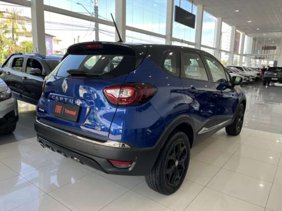RENAULT-CAPTUR-2021