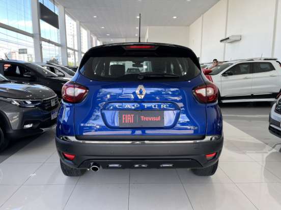 RENAULT-CAPTUR-2021