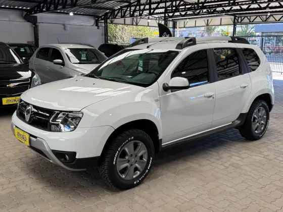 RENAULT DUSTER 2.0 16V HI-FLEX DYNAMIQUE 4WD MANUAL RENAULT DUSTER 2.0 16V HI-FLEX DYNAMIQUE 4WD MANUAL