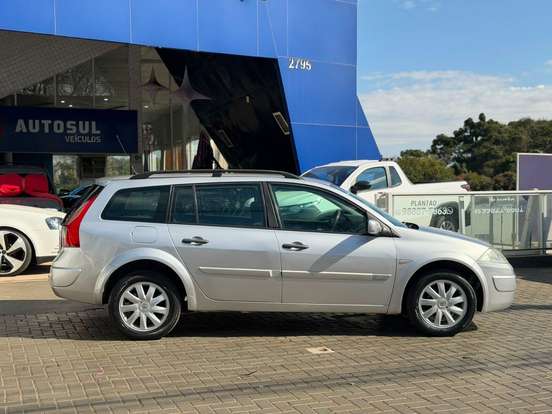 RENAULT-MEGANE-1.6 DYNAMIQUE GRAND TOUR 16V FLEX 4P MANUAL RENAULT-MEGANE-2010