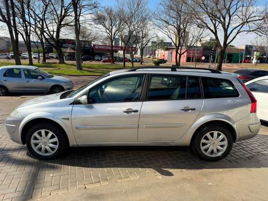 RENAULT-MEGANE-1.6 DYNAMIQUE GRAND TOUR 16V FLEX 4P MANUAL RENAULT-MEGANE-2010