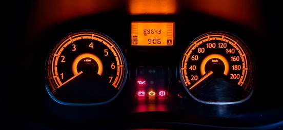 RENAULT-SANDERO-2012