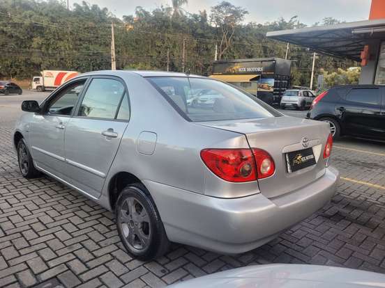 TOYOTA-COROLLA-1.6 XLI 16V GASOLINA 4P AUTOMÁTICO TOYOTA-COROLLA-2005