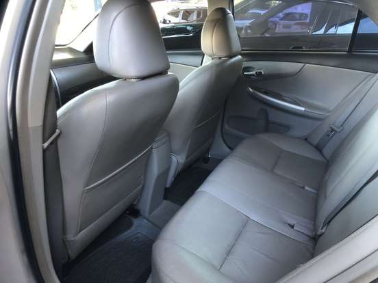 TOYOTA-COROLLA-2011