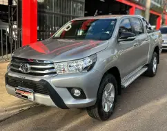 TOYOTA HILUX 2.7 SR 4X2 CD 16V FLEX 4P AUTOMÁTICO TOYOTA HILUX 2.7 SR 4X2 CD 16V FLEX 4P AUTOMÁTICO