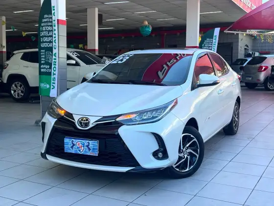 TOYOTA YARIS 1.5 16V FLEX SEDAN XLS CONNECT MULTIDRIVE TOYOTA YARIS 1.5 16V FLEX SEDAN XLS CONNECT MULTIDRIVE