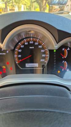 TOYOTA-HILUX-2012