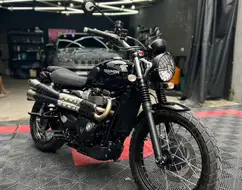 TRIUMPH STREET SCRAMBLER TRIUMPH STREET SCRAMBLER
