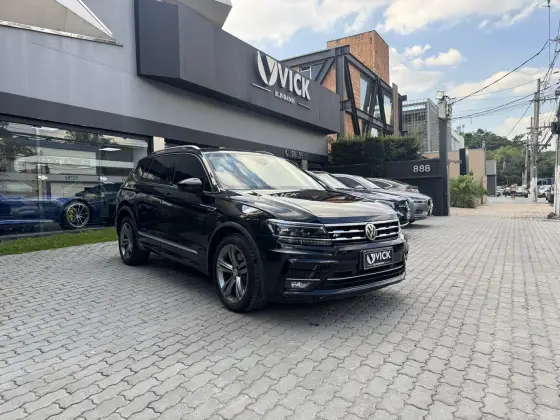 VOLKSWAGEN TIGUAN 2.0 350 TSI GASOLINA ALLSPACE R-LINE 4MOTION DSG VOLKSWAGEN TIGUAN 2.0 350 TSI GASOLINA ALLSPACE R-LINE 4MOTION DSG