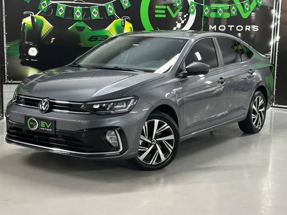 VOLKSWAGEN VIRTUS 1.0 200 TSI HIGHLINE AUTOMÁTICO
