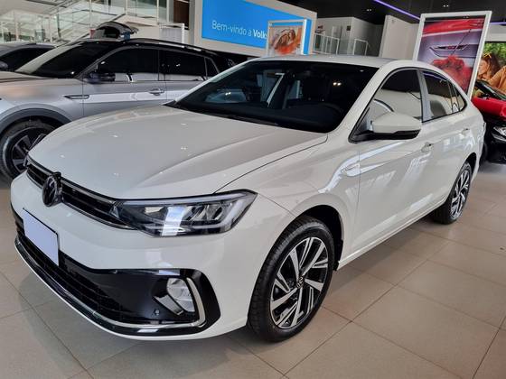 VOLKSWAGEN VIRTUS 1.0 200 TSI HIGHLINE AUTOMÁTICO