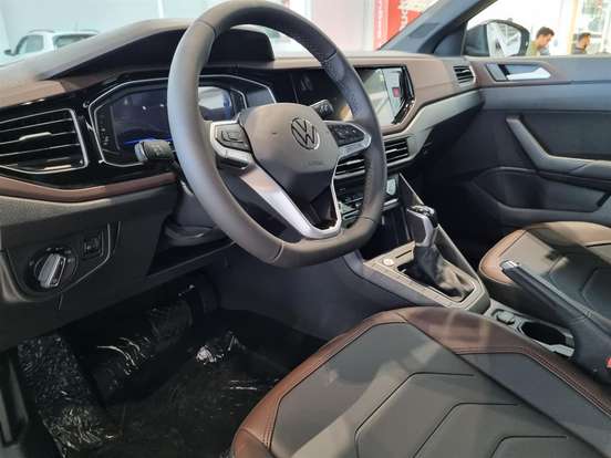 VOLKSWAGEN-VIRTUS-2026