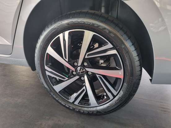 VOLKSWAGEN-VIRTUS-1.0 200 TSI HIGHLINE AUTOMÁTICO VOLKSWAGEN-VIRTUS-2026