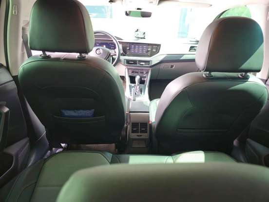 VOLKSWAGEN-POLO-1.0 200 TSI HIGHLINE AUTOMÁTICO VOLKSWAGEN-POLO-2019