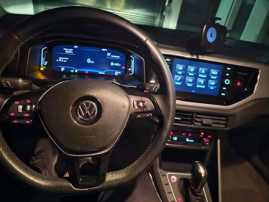 VOLKSWAGEN-POLO-1.0 200 TSI HIGHLINE AUTOMÁTICO VOLKSWAGEN-POLO-2019