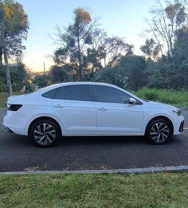 VOLKSWAGEN-VIRTUS-2023