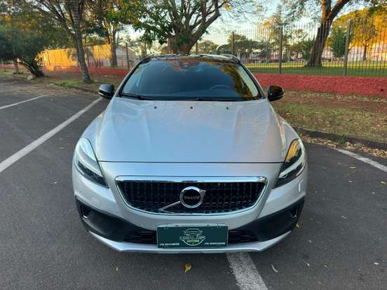 VOLVO-V40-2.0 T4 CROSS COUNTRY GASOLINA 4P AUTOMÁTICO VOLVO-V40-2017