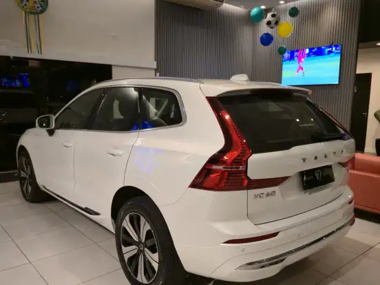 VOLVO-XC60-2.0 T8 RECHARGE PLUS AWD GEARTRONIC VOLVO-XC60-2024