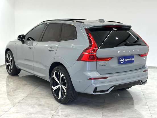 VOLVO-XC60-2023