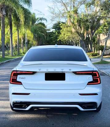 VOLVO-S60-2020