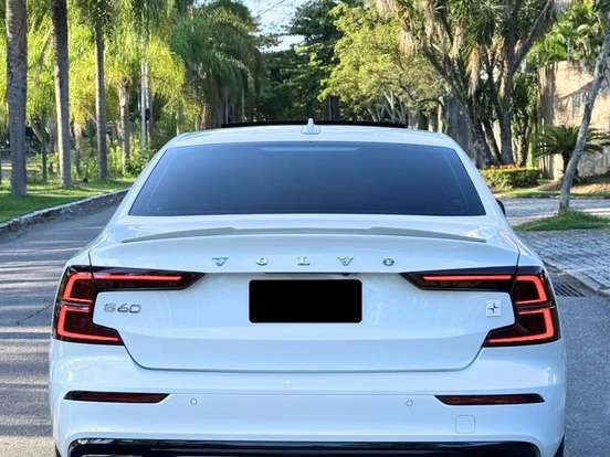 VOLVO-S60-2.0 T8 POLESTAR ENGINEERED HÍBRIDO 4P AUTOMÁTICO VOLVO-S60-2020