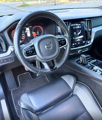 VOLVO-S60-2020