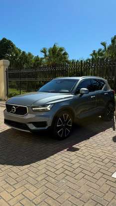 VOLVO-XC40-2018