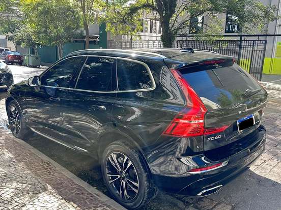 VOLVO-XC60-2.0 T8 HYBRID MOMENTUM AWD GEARTRONIC VOLVO-XC60-2020