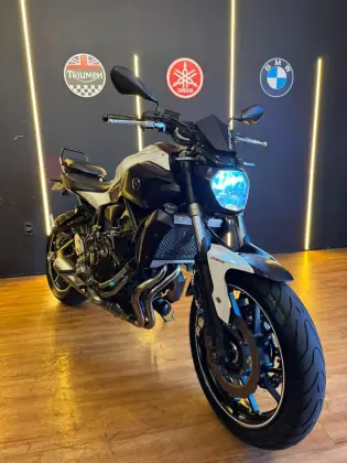 YAMAHA MT-07 ABS YAMAHA MT-07 ABS