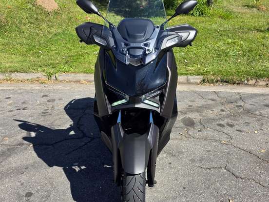 YAMAHA-XMAX 300 CONNECTED ABS YAMAHA-XMAX 300 CONNECTED ABS-2026