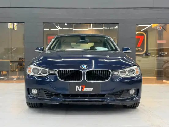 BMW-320i-2014