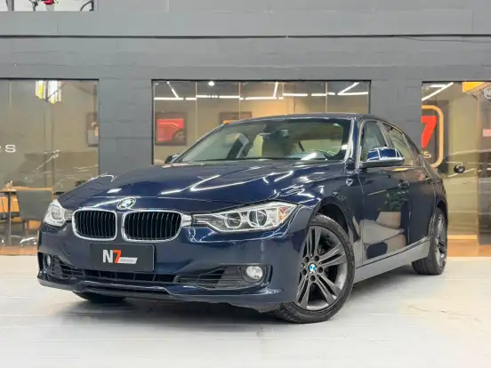 BMW-320i-2014
