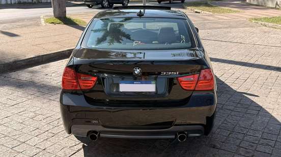 BMW-335i-2010