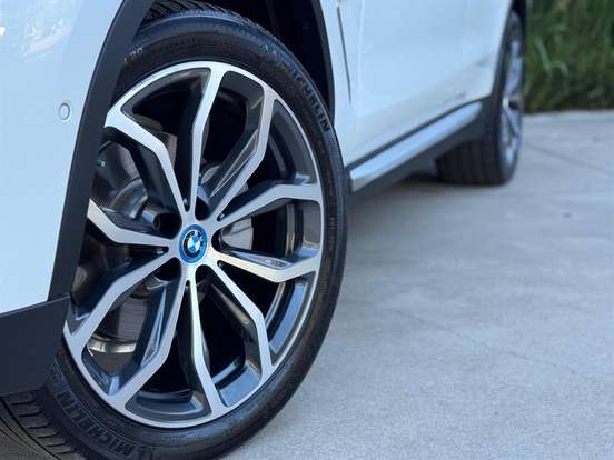 BMW-X3-2024