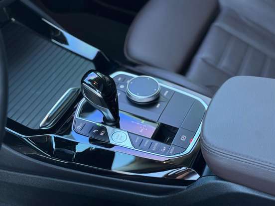 BMW-X3-2024