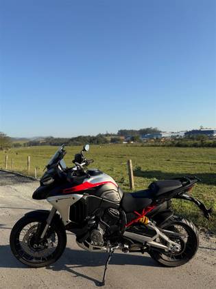 DUCATI MULTISTRADA 1200 V4 S 