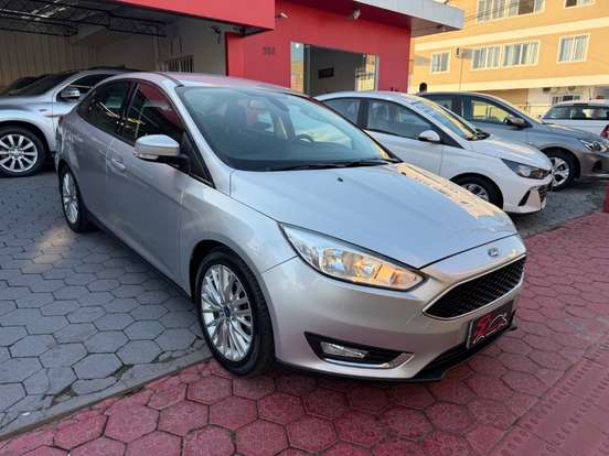 FORD-FOCUS-2018