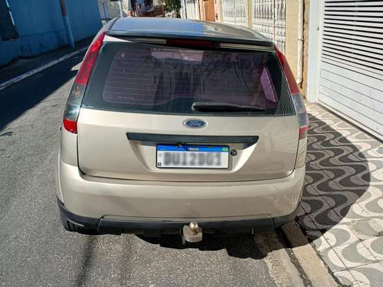 FORD-FIESTA-1.0 MPI PERSONNALITÉ 8V GASOLINA 4P MANUAL FORD-FIESTA-2007