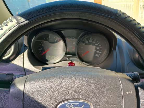 FORD-FIESTA-1.0 MPI PERSONNALITÉ 8V GASOLINA 4P MANUAL FORD-FIESTA-2007