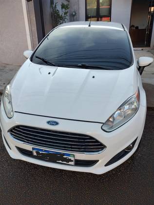 FORD FIESTA 1.6 TITANIUM HATCH 16V FLEX 4P POWERSHIFT