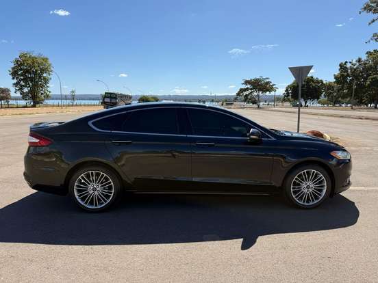 FORD-FUSION-2014