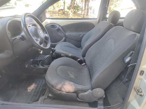 FORD-KA-2005