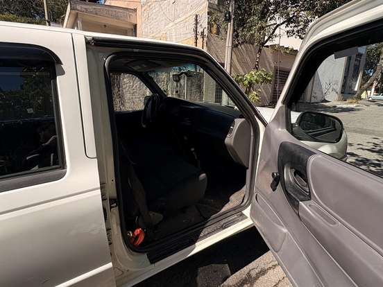 FORD-RANGER-2.3 XL 4X2 CD 16V GASOLINA 4P MANUAL FORD-RANGER-2003
