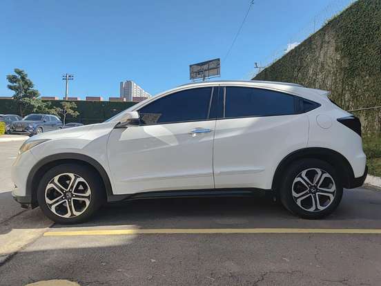 HONDA-HR-V-2016