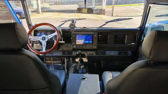 LAND ROVER-DEFENDER-2003